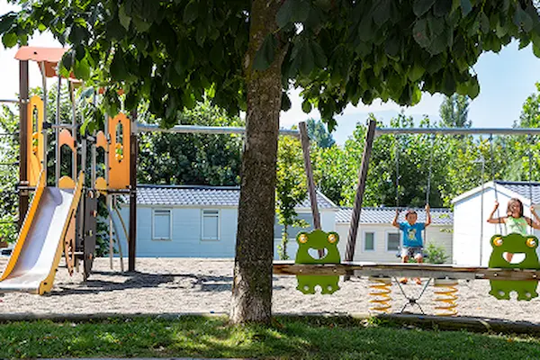 Aire de jeux du Camping le Robinson